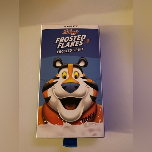 Glamlite Frosted Flakes Frosted Lip Kit - Picture 2 of 2